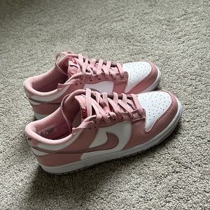 Dunk Lows GS ‘Pink Velvet’